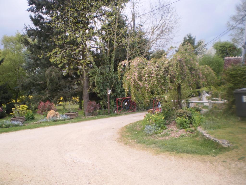 Camping Le Bois Jahan Brunelles Екстер'єр фото