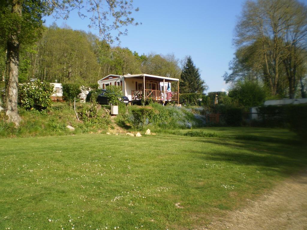 Camping Le Bois Jahan Brunelles Екстер'єр фото