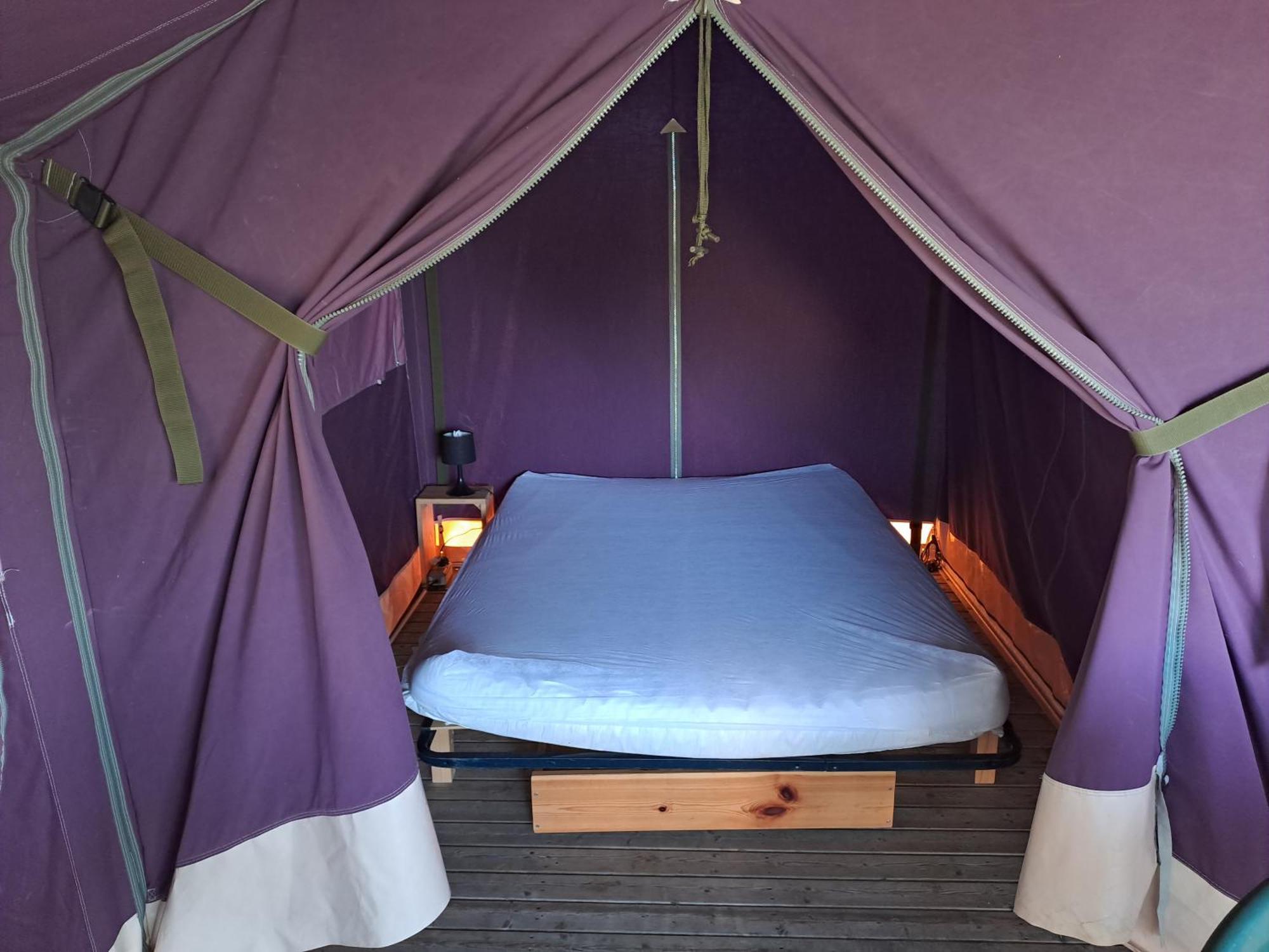 Camping Le Bois Jahan Brunelles Екстер'єр фото