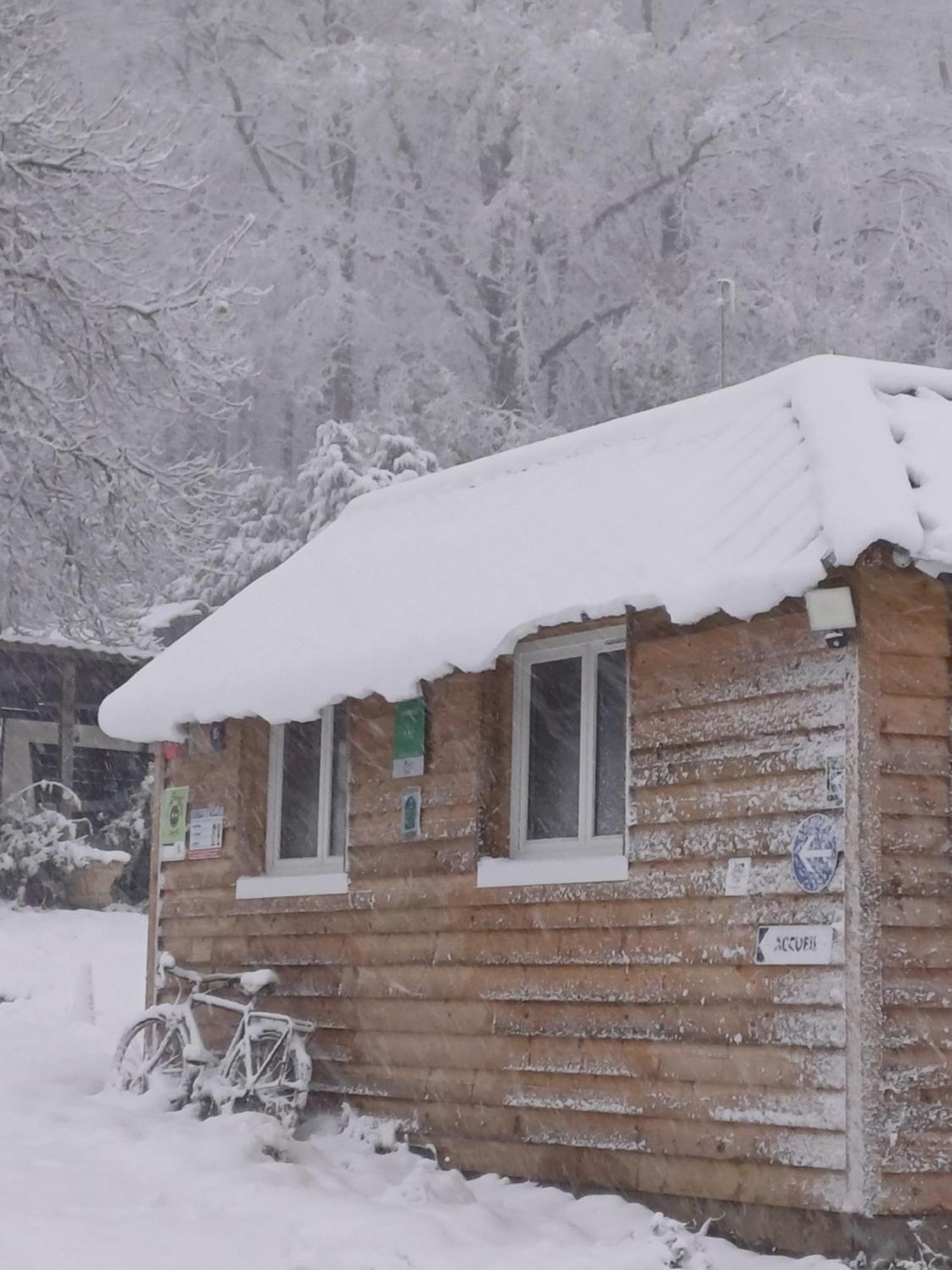 Camping Le Bois Jahan Brunelles Екстер'єр фото