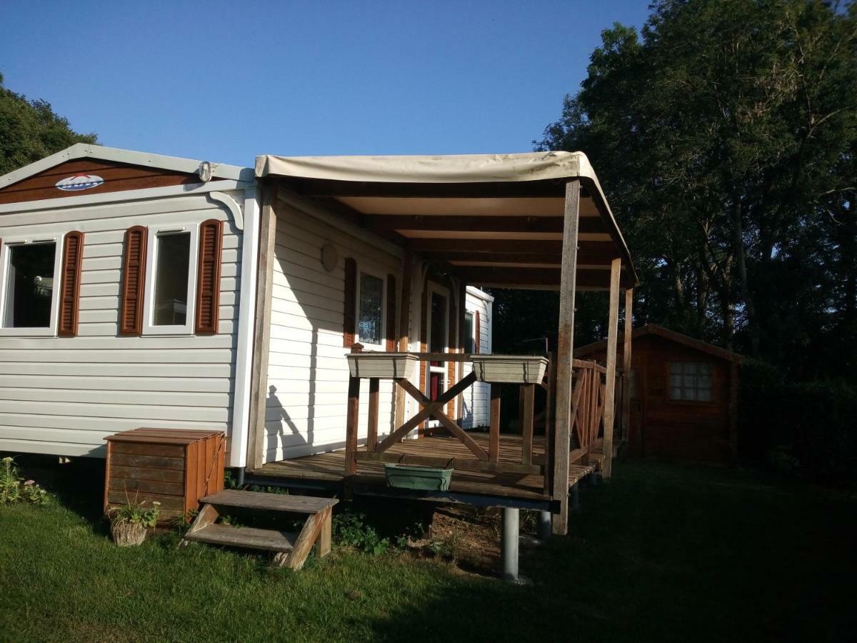 Camping Le Bois Jahan Brunelles Екстер'єр фото